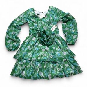 NWT Green floral mini dress with long sleeves and tie belt Size Medium